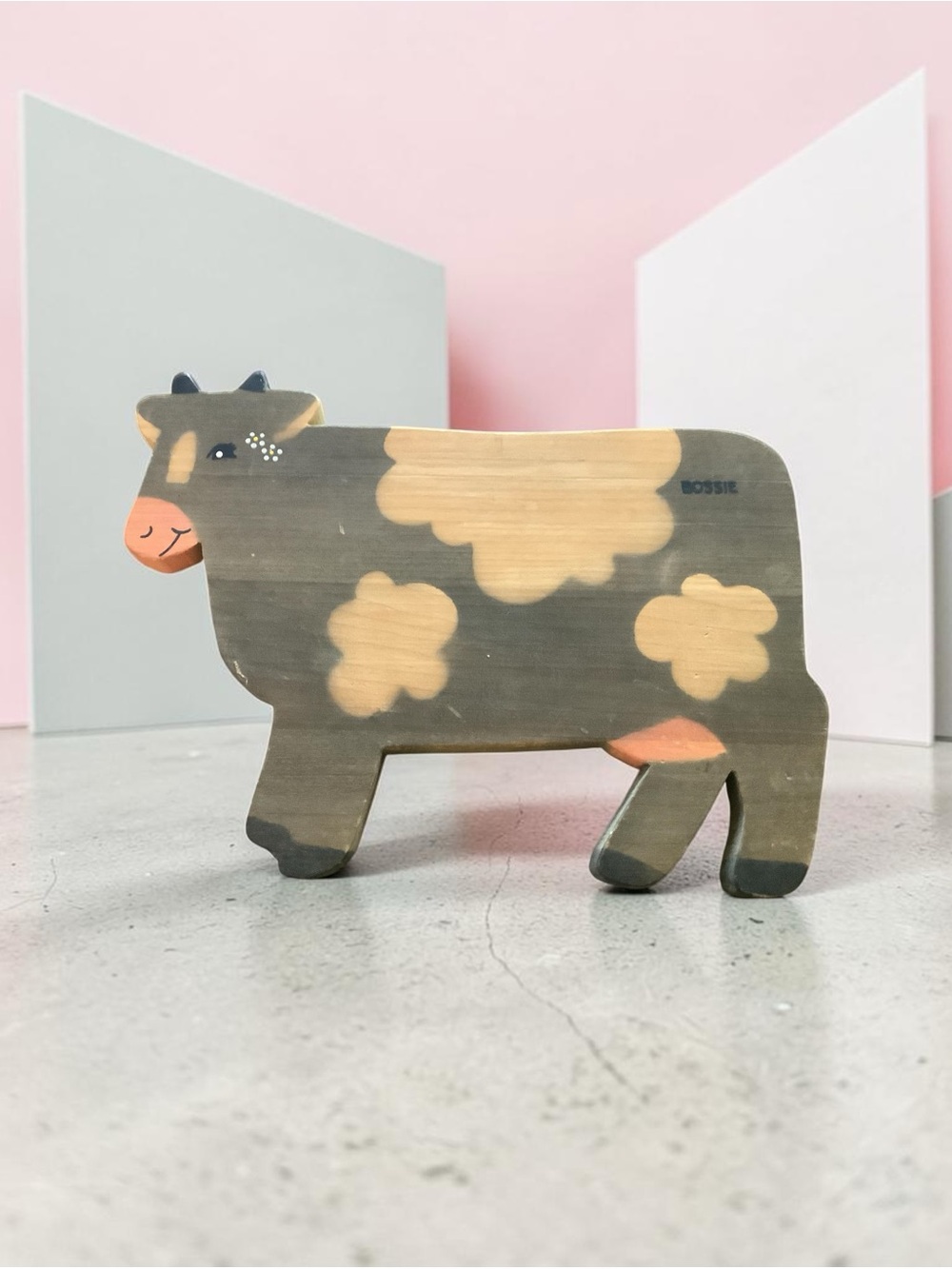 Bossie Wooden Cow Wall Art Decor Folk Art